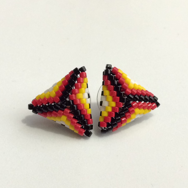 Triangle brick stitch studs