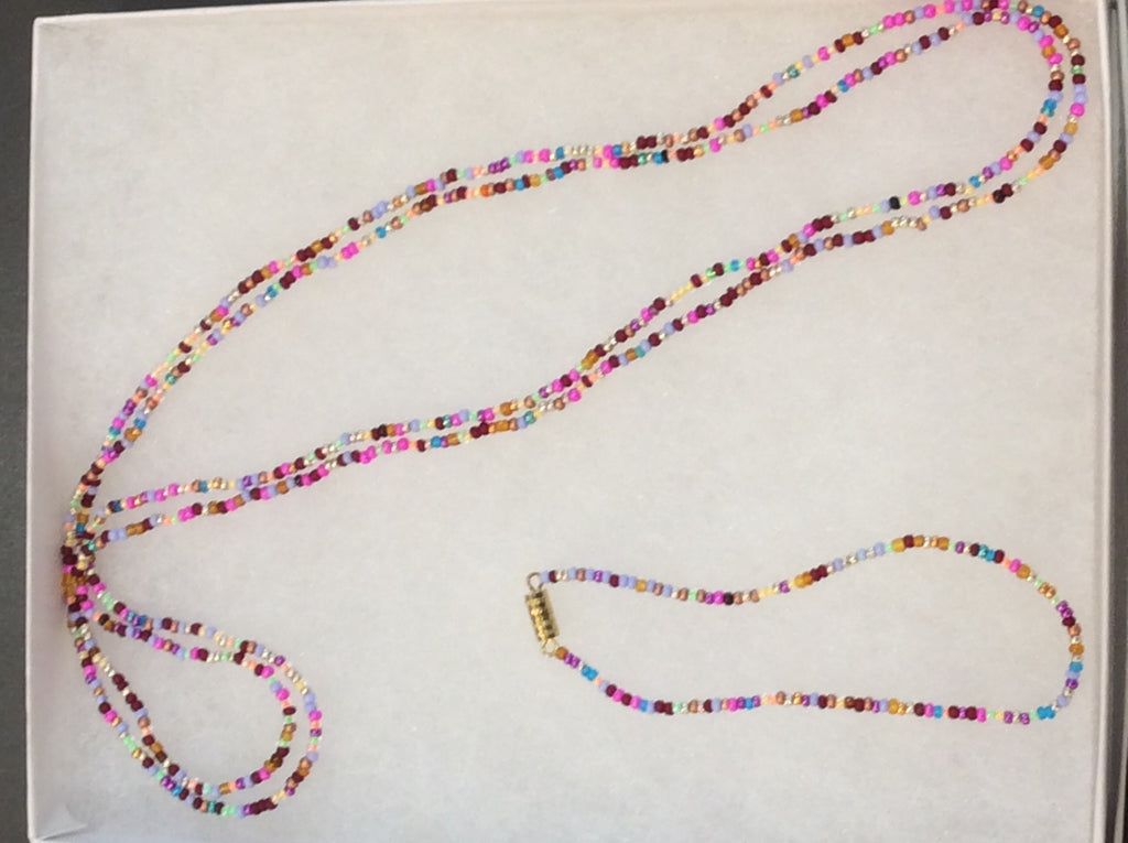 Single strand necklace and bracelet set
