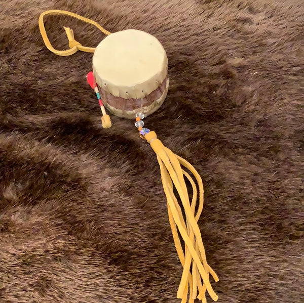 Mini drum w/ tassels 2”