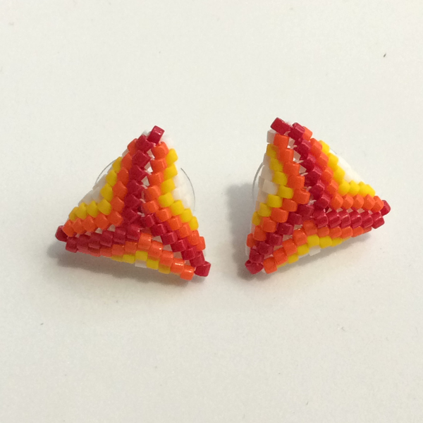 Triangle brick stitch studs